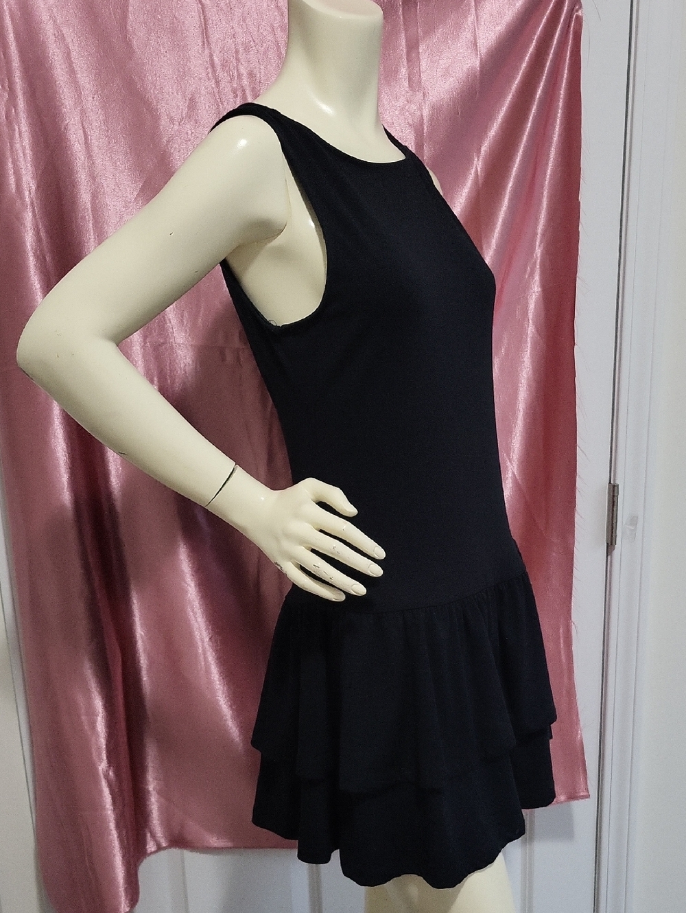 No Comment Black Ruffled Hem Dress Large